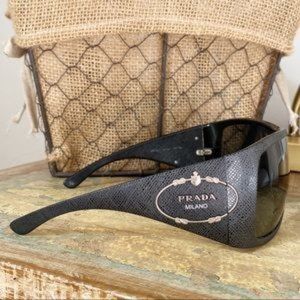 Prada MONO CARBON BLACK theyre used SUNGLASSES